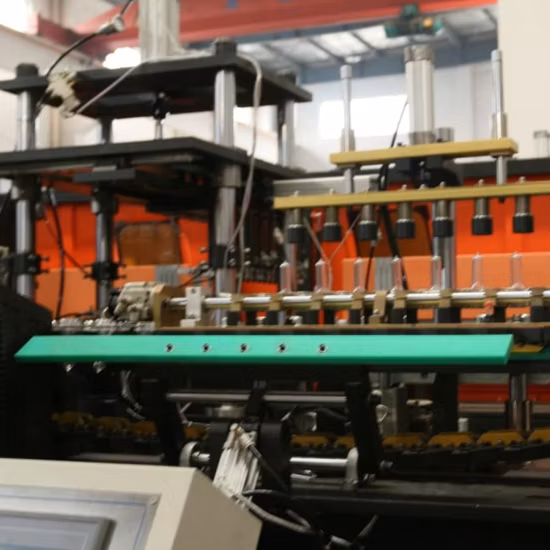 Machine de soufflage de bouteilles PET à grande vitesse de 250 ml à 2 L